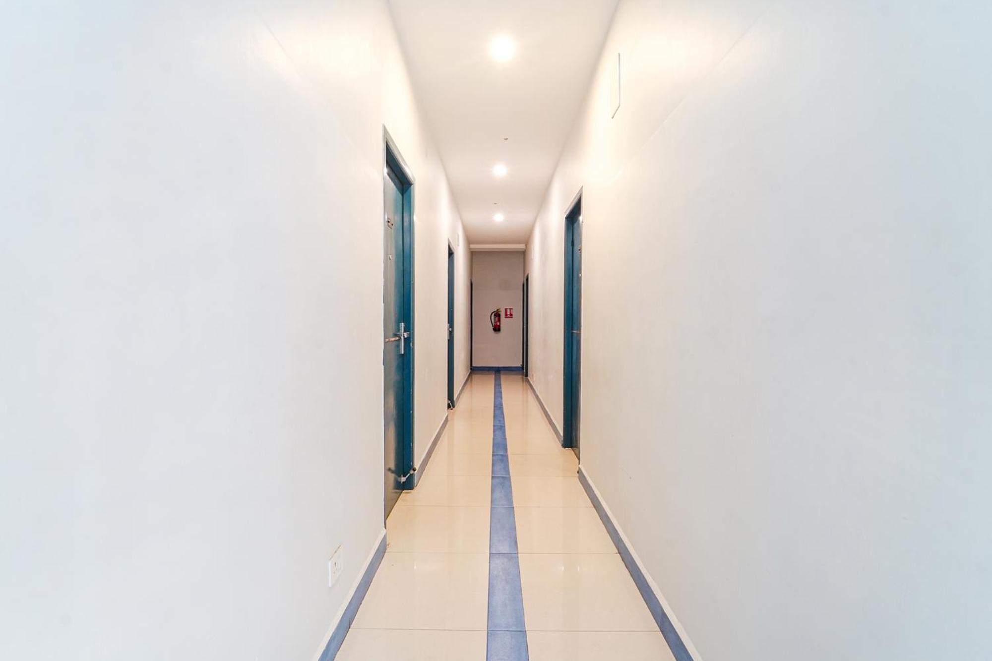 Fabexpress Silver Palace Chennai Exterior foto